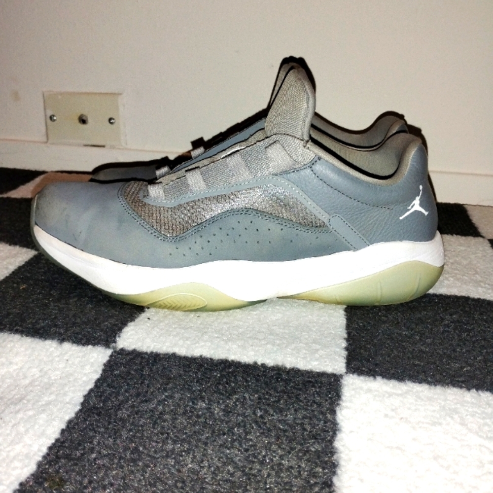 Air Jordan 11 CMFT Low